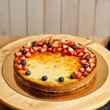 PODKŁAD POD TORT OKRĄGŁY GŁADKI ZŁOTO-CZARNY SREDNICA 20CM 1SZTUKA
