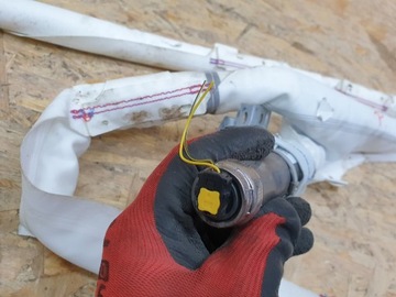 фото thumb №5, Toyota yaris iv шторка правая