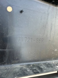 Suzuki vitara 2 lift ii решітка середня бампера перед 7172186r Недорого, фото thumb