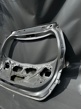 фото thumb №10, Toyota yaris iii 3 рестайлінг 17- кришка задня накладка