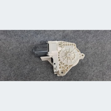 фото thumb №8, Двигунчик скла skoda superb ii лівий зад 8k0959811a