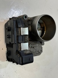 фото thumb №1, Дроссельная заслонка vw passat b8 1.4 tsi 03f133062c сцепление !