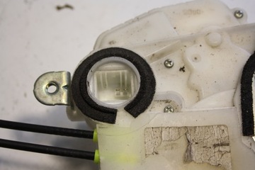 фото thumb №5, Honda civic viii ufo замок двері правий перед 2 pin