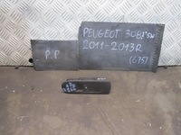 фото thumb №1, Кнопка стекло правый перед 96565184 peugeot 308 i 11-13 r.