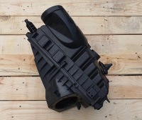 фото thumb №1, Lr discovery v l462 17^ корпус фильтра воздуха