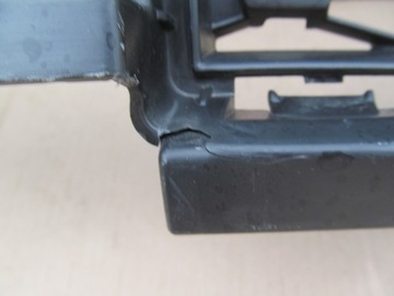 фото thumb №8, Renault zoe рестайлинг средняя решётка бампера