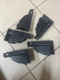 фото thumb №1, Заглушка крила пластик правий wrangler jl 18+