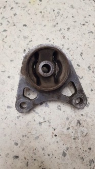 фото thumb №1, Кронштейн подушка двигателя freelander i 1.8 16v