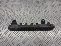 фото thumb №1, Планка впрыскивающий vw passat b6 2.0 tdi