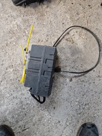 фото thumb №1, Mercedes s w220 помпа центрального замка 2208000248