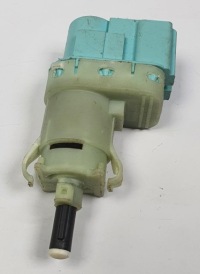 фото thumb №1, Ford kuga ii 2020 датчик педали тормоза / стоп-сигнал