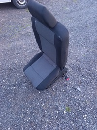 фото thumb №11, Vw t5 t6 сиденье одинарный второй ряд/ 2 ряд koziołek зад/ задний austin