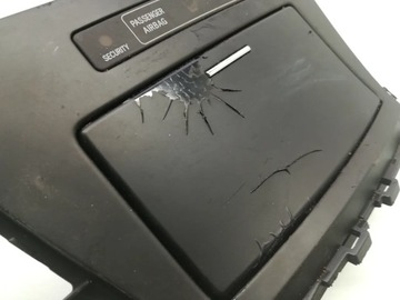 фото thumb №8, Toyota avensis попільничка панелі розподільчої перед центр 2013 estate