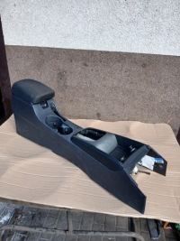 фото thumb №1, Подлокотник оригинал исправный hyundai i30 07-12 lift