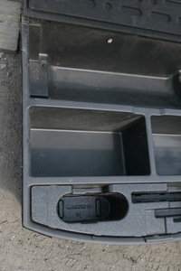 фото thumb №8, Бардачок обшивка багажника opel antara