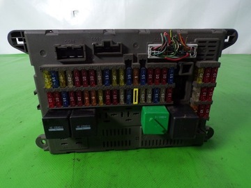 фото thumb №5, Land rover freelander i 2.0 дизель коробка модуль предохранителей 518823208