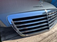 фото thumb №4, Mercedes w221 przedlift решётка радиатора оригинал хороший состояние