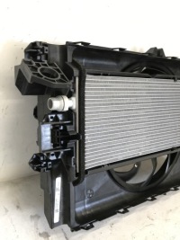 Купить Tesla 3 радиатор воды + вентилятор 1077084-00-e, фото thumb