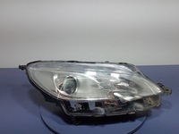 фото thumb №1, Peugeot 2008 i 13- фара правый лампа eu 9815403080