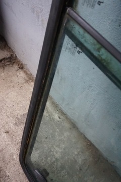 фото thumb №5, Daihatsu rocky скло кузовна права з жорсткий дах