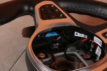 фото thumb №12, Bmw x3 g01 m f97 x4 g02 m f98 lci оригинальная кожаный руль лепестки