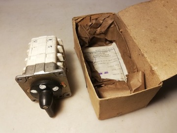 Старый переключатель из Польской Народной Республики, CAM SWITCH.