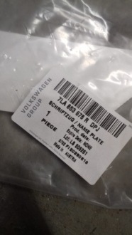 фото thumb №1, Накладка молдинг крыла перед правая vw transporter t6.1 bulli оригинал