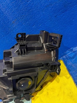 фото thumb №10, Volkswagen id.3 2020 перед сторона левая лампа передняя