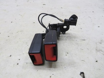 фото thumb №3, Застёжка ремня левый зад passat b8 универсал 8v0857739