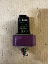 фото thumb №1, Maserati levante реле свеча 0281003120