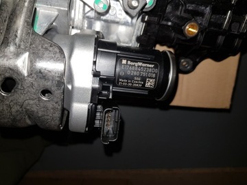 Новый КЛАПАН EGR Peugeot 308 508 3008 2.0BLUEHDI 9807593080 MAH CE4000P