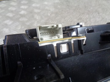 фото thumb №8, Спидометр приборы автомат opel vectra c 2.2 d 02-