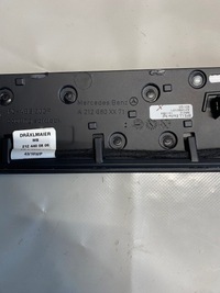 фото thumb №7, Молдинг декоративна консолі mercedes w212 a212680xx71