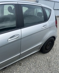 фото thumb №1, Дверь задняя левая mercedes w169 серебристый 761