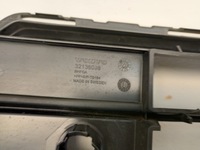 фото thumb №14, Volvo xc40 recharge рестайлінг 2022- решітка середня бампера перед 32136098