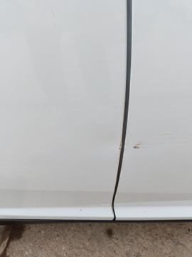 фото thumb №3, Двері праві задні зад ford focus mk3 колір 5b хетчбек