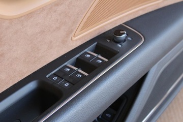 фото thumb №9, Оббивка обшивки двері комплект audi a8 довгий 4n d5