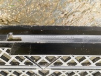 фото thumb №14, Bmw x1 e84 решётка средняя бампера перед 2991506 оригинал