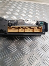 фото thumb №10, Audi a3 8l 01r- панель обдув кондиціонера 8l0820043j