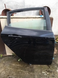 фото thumb №1, Дверь правое задняя peugeot 208