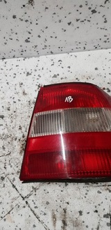 фото thumb №10, Opel vectra b лампа праві + лівий зад задня 90568049 90568047