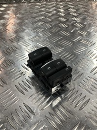 фото thumb №1, Панель переключатель окон alfa romeo giulia 15-