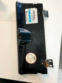 фото thumb №10, Кришка дверцята бардачка панель приладів mercedes 107 ideał