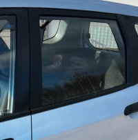 Купити Скло бічна ліва задній honda jazz 2 2 01-08, фото thumb