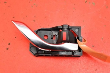 фото thumb №1, Ручка внутренняя правая перед t8314 mazda mx5 mx-5 iv nd 15-23