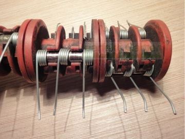 пружины+втулки скарификатора Gardena ES450-30