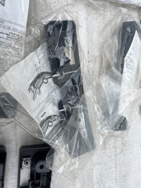 фото thumb №7, Mazda cx7 прокладка pod номерні знаки реєстраційна перед нова оригінал