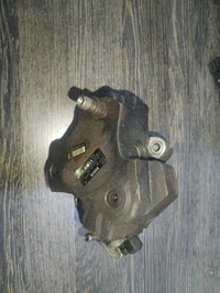 фото thumb №1, Bmw 5 e60 e61 2004 насоса паливні