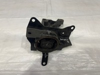 фото thumb №4, Suzuki swift mk8 подушка двигуна коробки