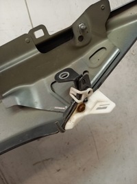 фото thumb №15, Jaguar xe x760 gx73 крила лівий передній перед + молдинг напрямна кронштейн